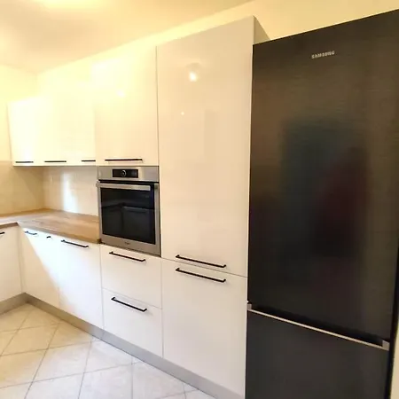 Carlissima Garden Apartment *
